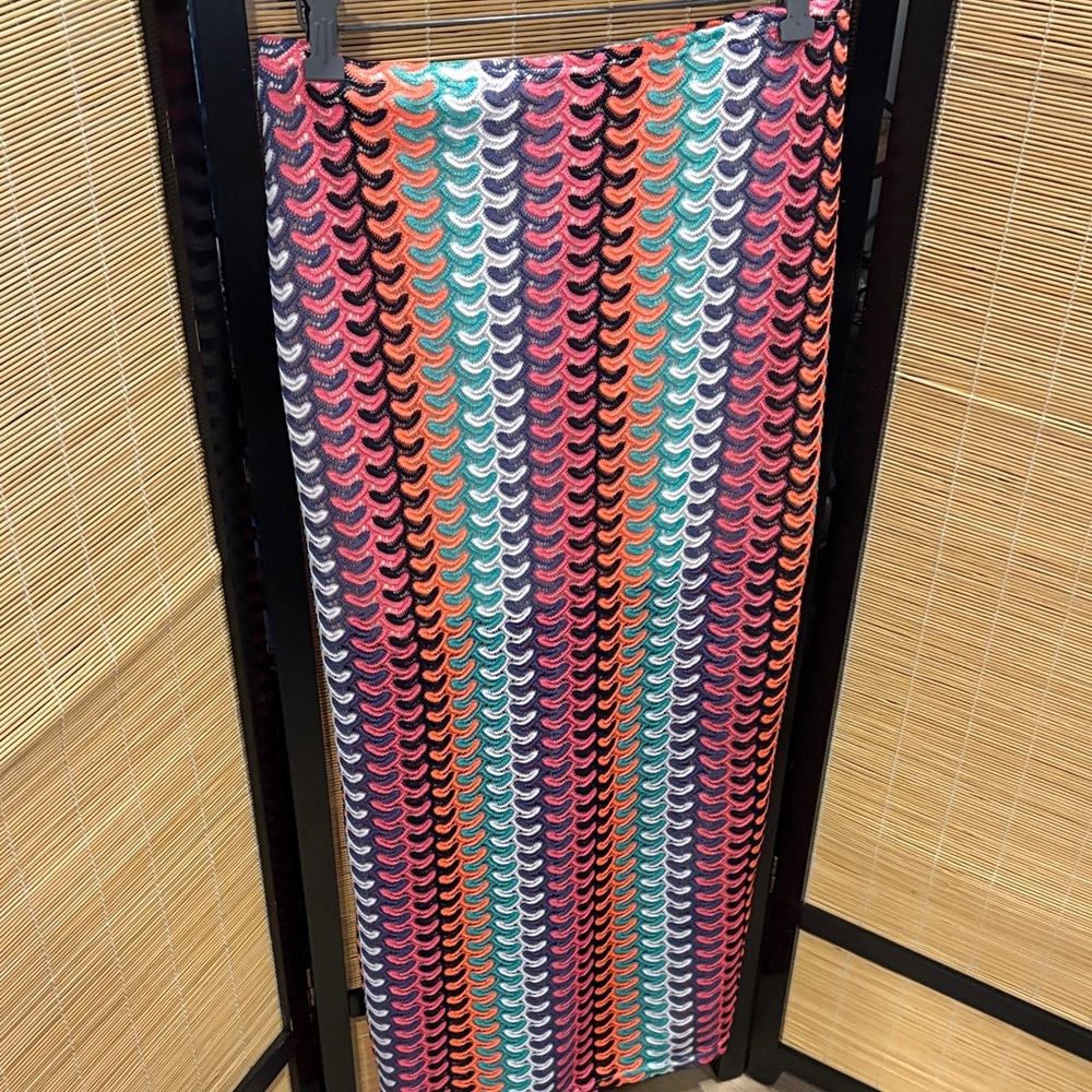 Multicolor Wave-Striped Skirt Set — Coral, Teal, Navy, Black, White - Picture 3 of 5